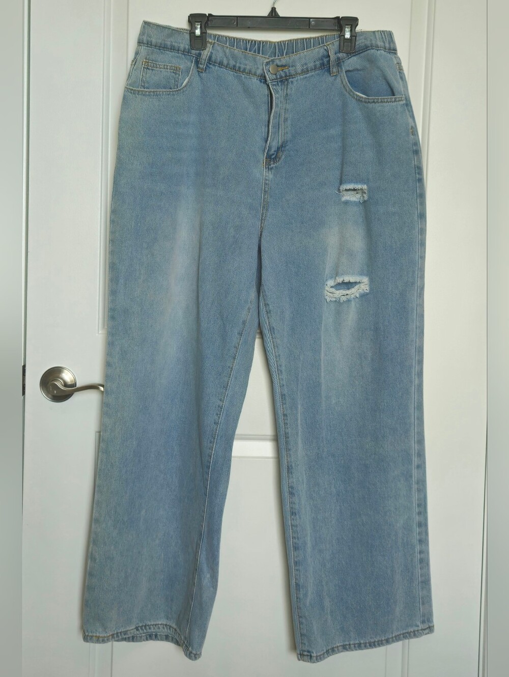 Women's Plus Size 2XL Light Blue Distressed Baggy Jeans